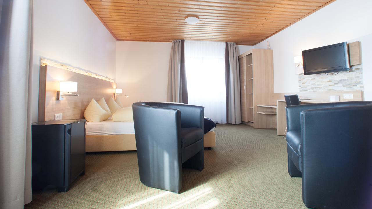 Hotel Vitis Erding Exterior photo